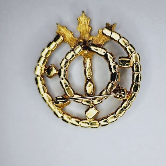 Vintage Rhinestone Prong Set Candle Holly Christmas Openwork Festive Pin Brooch - Picture 3 of 9